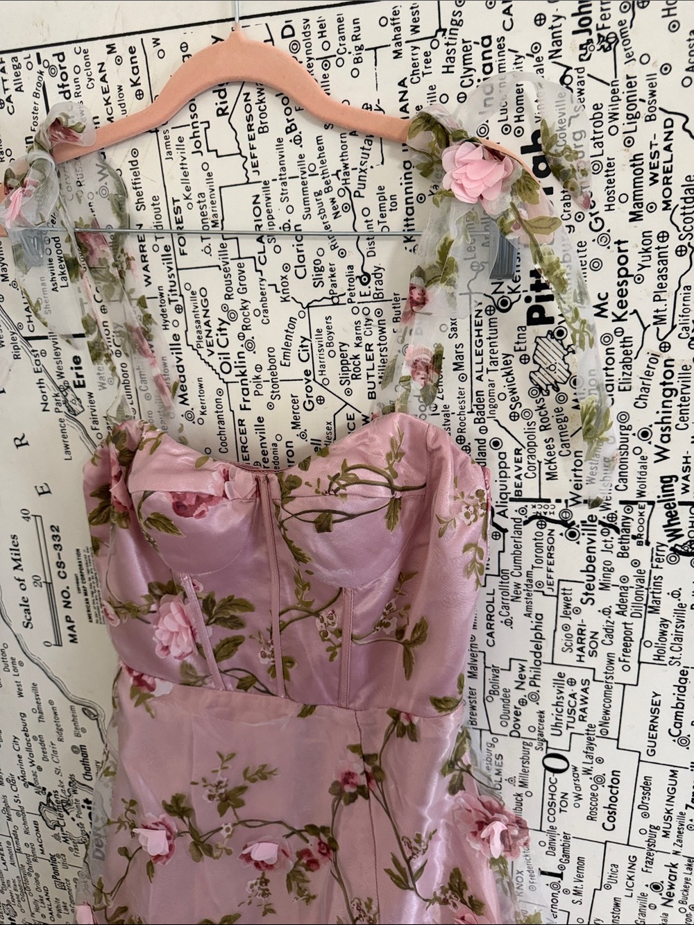 Cider Pink Floral Embroidered Garden Party Dress with FLAW (swipe to see) - Picture 2 of 7